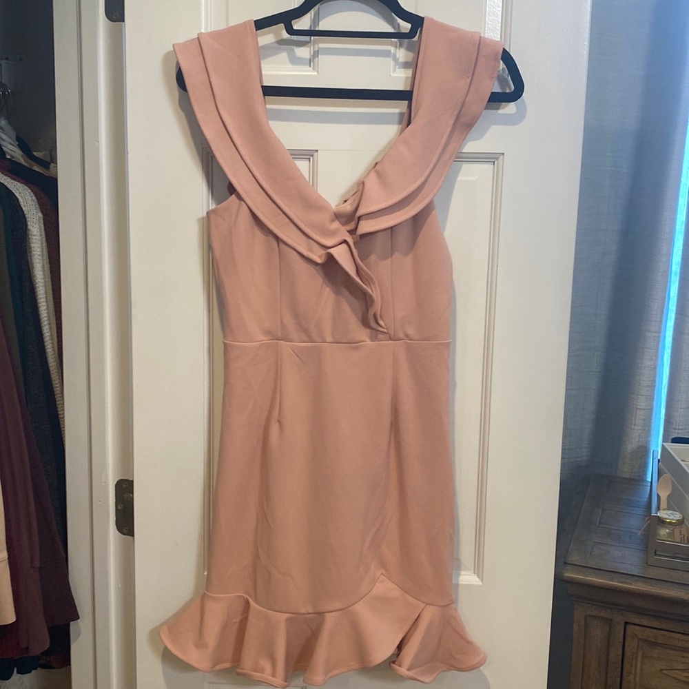 NWT Blush ruffled cocktail dress